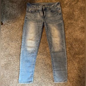 AE skinny jeans size 8 short